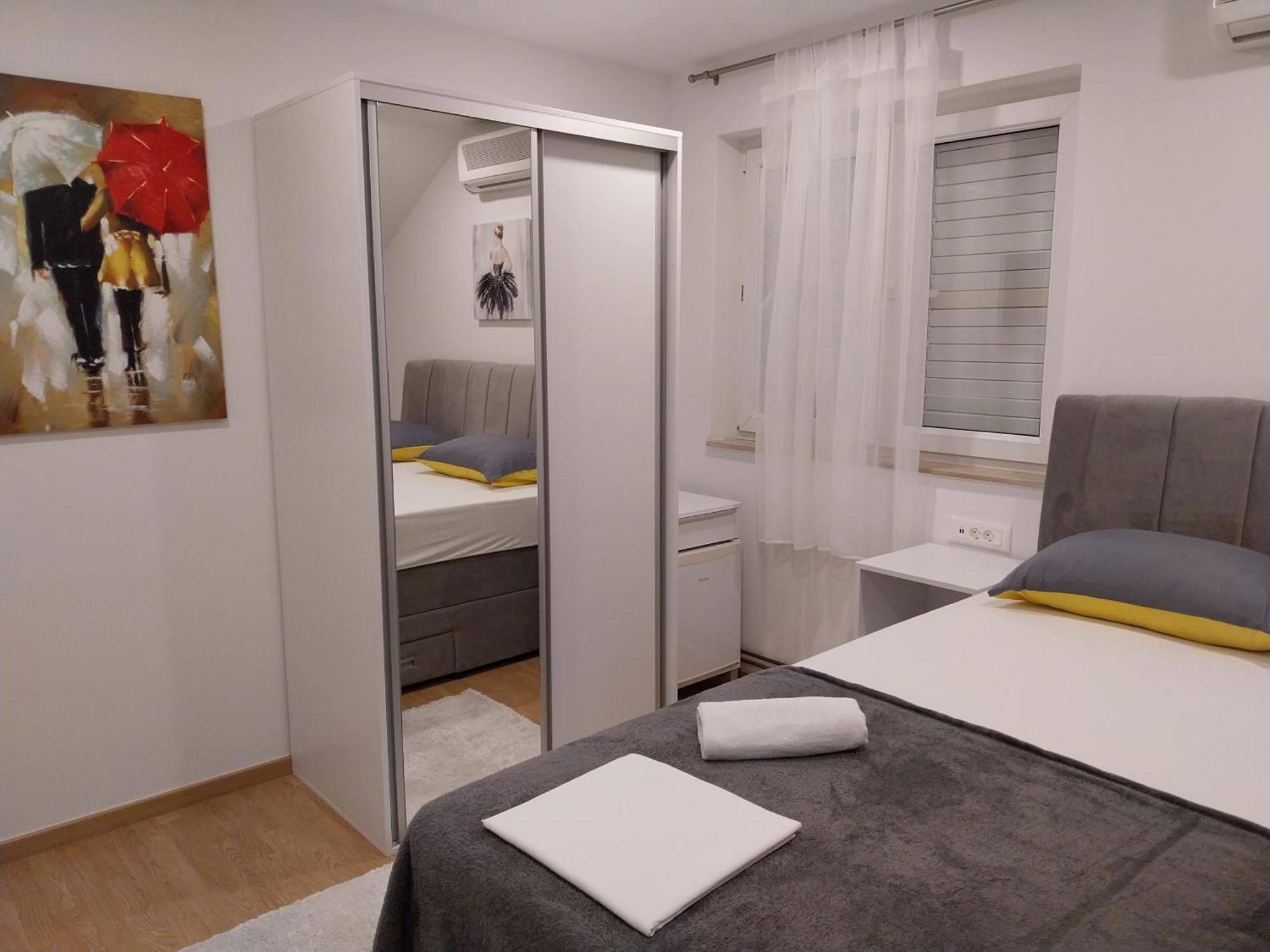 מאקרסקה Apartments Rose Loboja מראה חיצוני תמונה