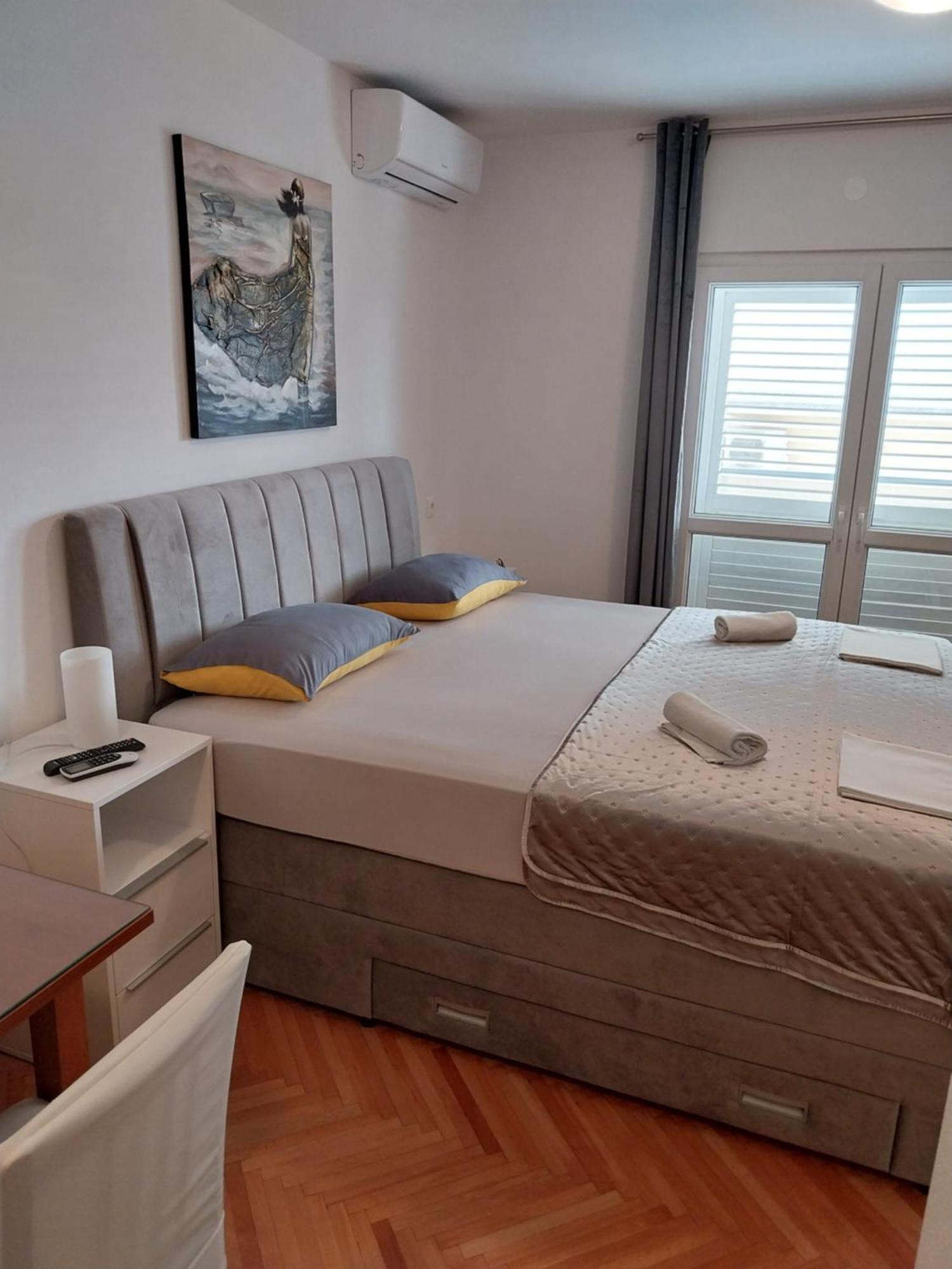 מאקרסקה Apartments Rose Loboja מראה חיצוני תמונה